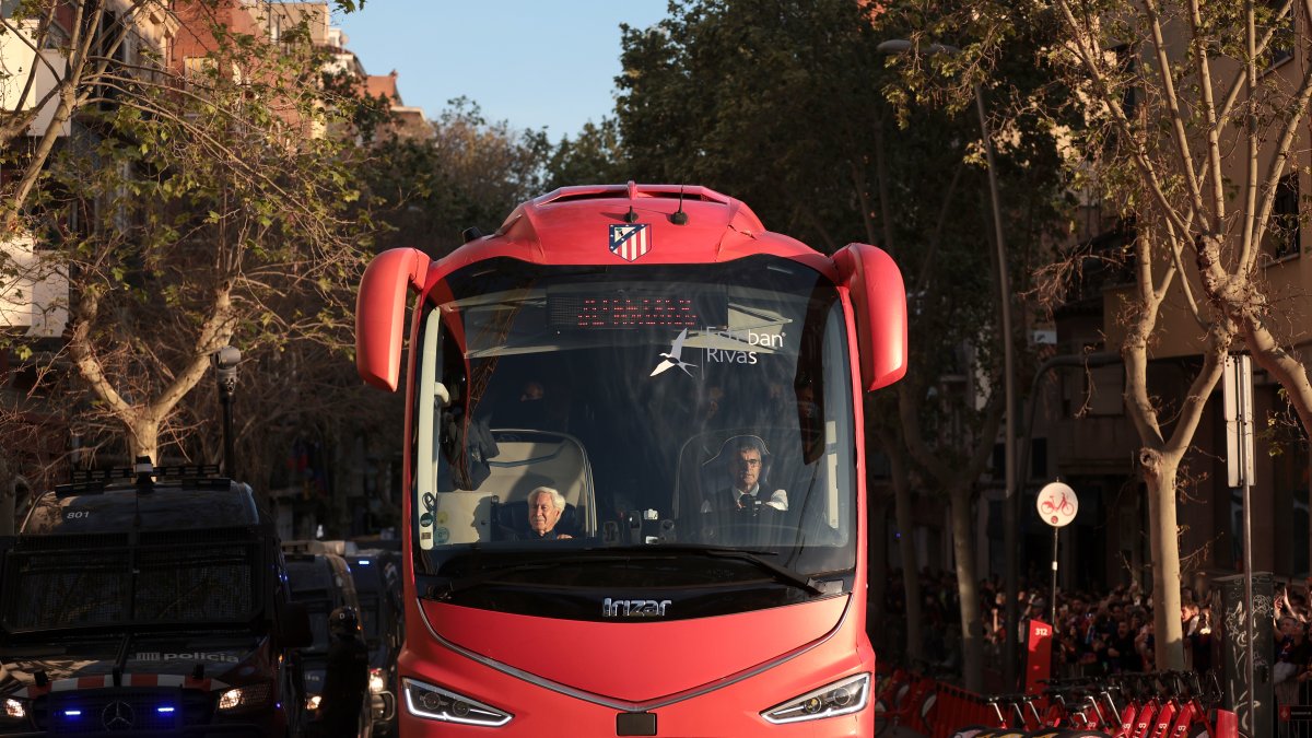 Atentan contra el autobús del Atlético de Madrid