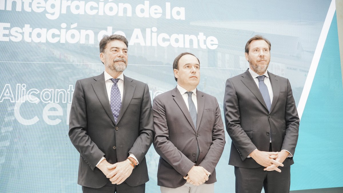 Luis Barcala, Juanfran Pérez Llorca y Óscar Puente
