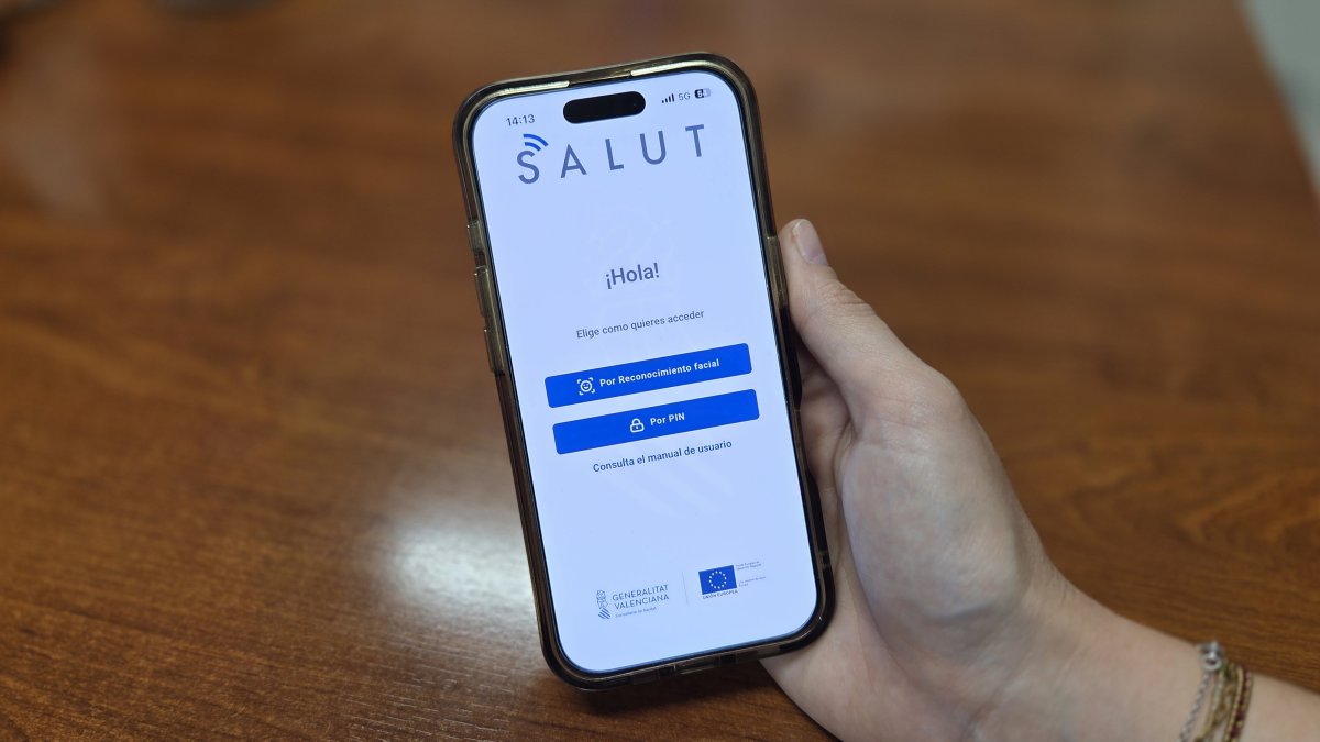 La app GVA+Salut permite llevar el SIP virtual y gestionar citas desde el móvil.