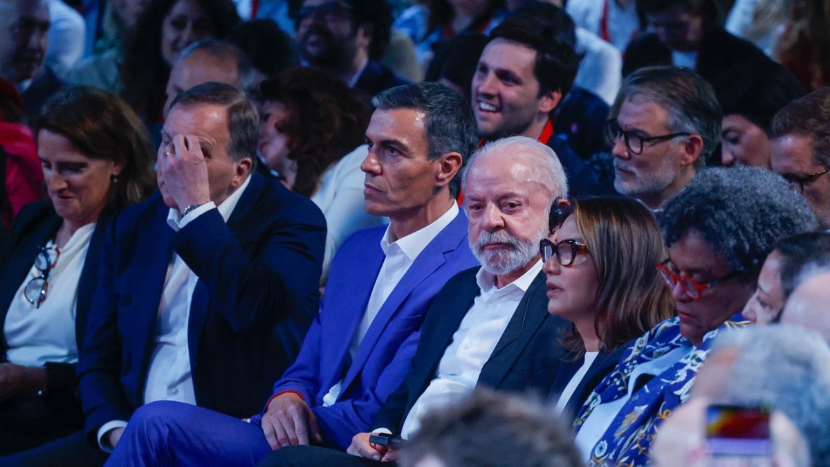El presidente de Brasil, Luiz Inácio Lula da Silva, junto a Pedro Sánchez.