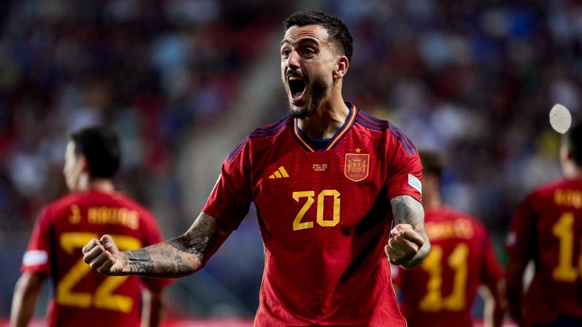 Joselu en la agenda del Sevilla para reforzar su delantera