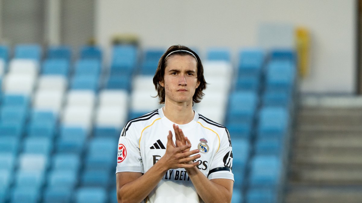Joan Martínez en acción con el Castilla, objetivo del PSG