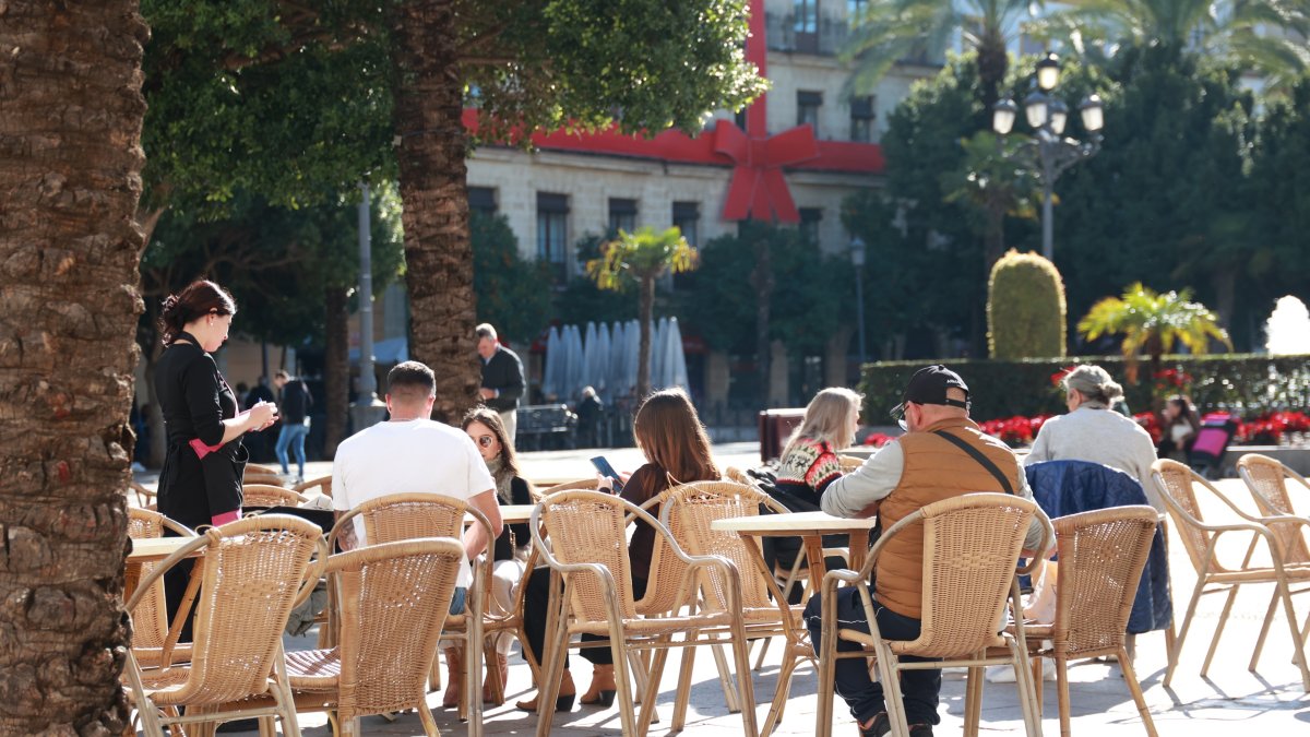 Una terraza de bar en Jerez de la Frontera (Cádiz).
ROCÍO RUZ/EUROPA PRESS
11/12/2025