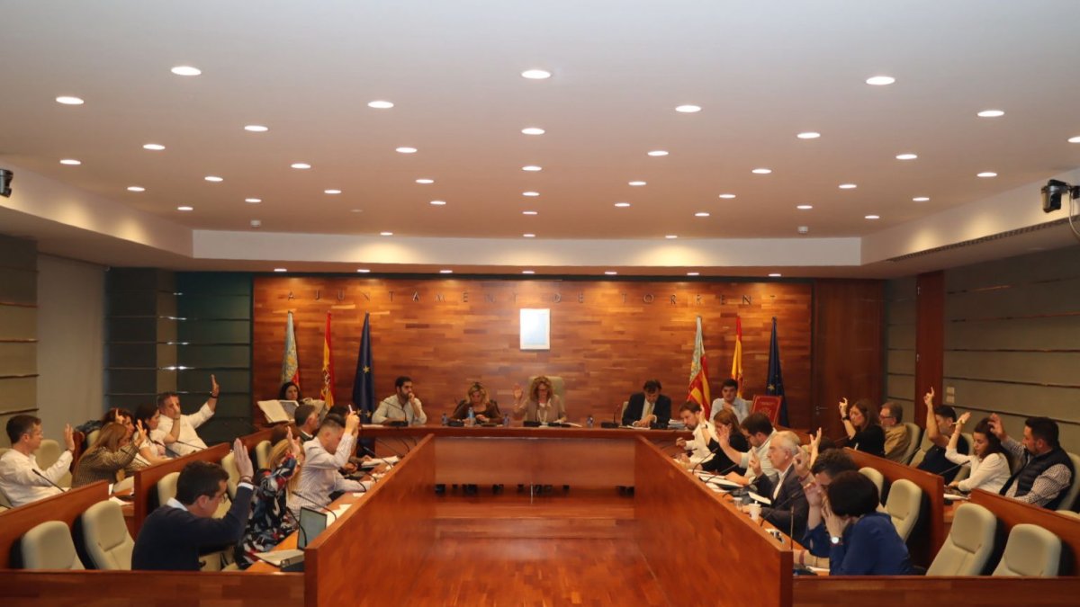 La declaración fue aprobada con la unanimidad de todos los grupos municipales.