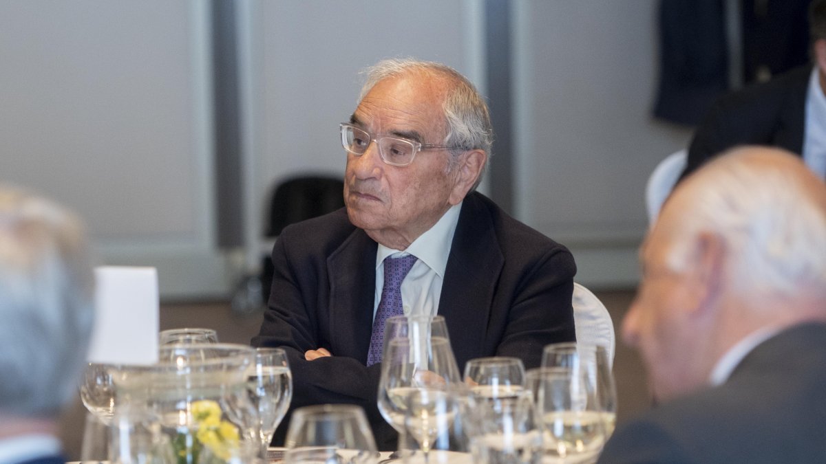 Rodolfo Martín Villa, ministro de la Gobernación en 1976.