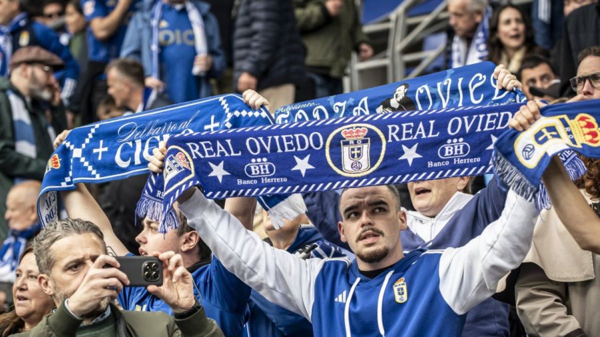 El Oviedo vuelve a Segunda