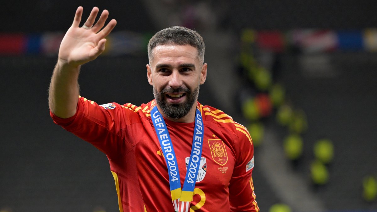 Carvajal se cae del Mundial 2026.
