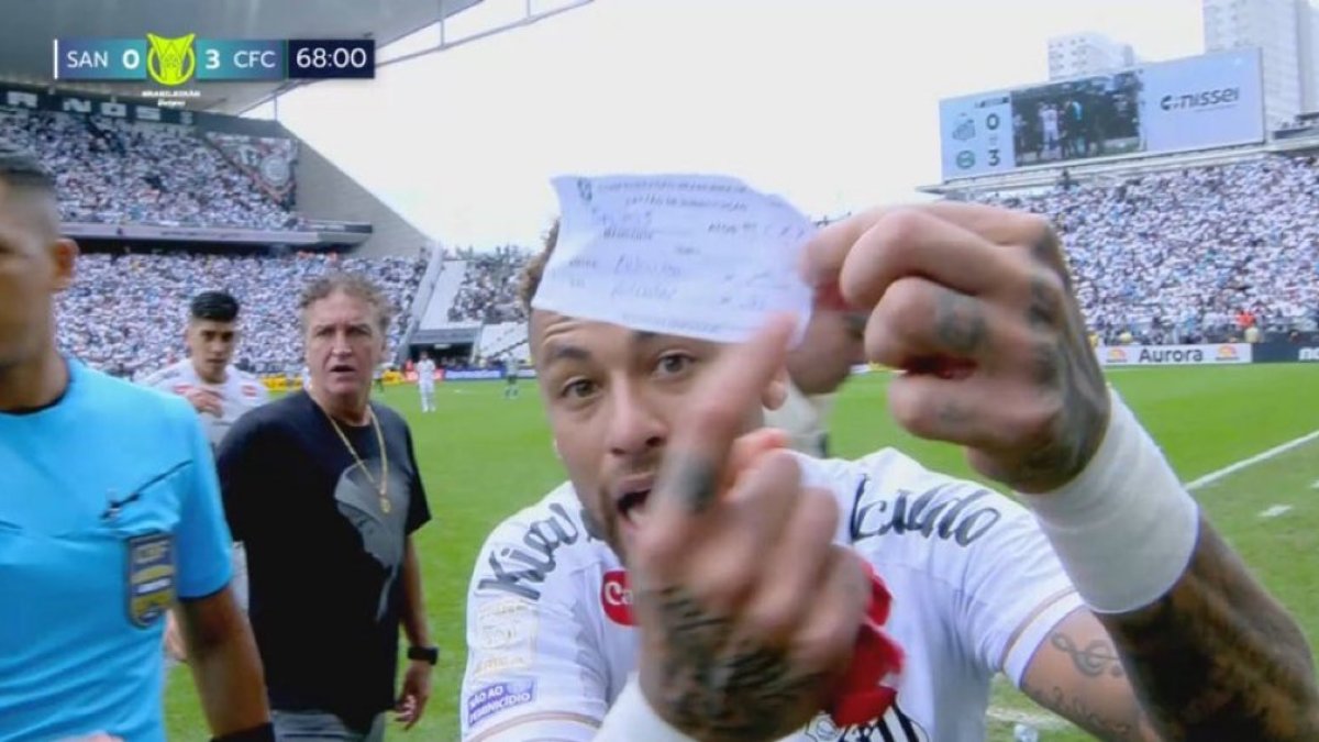 Polémica arbitral con Neymar