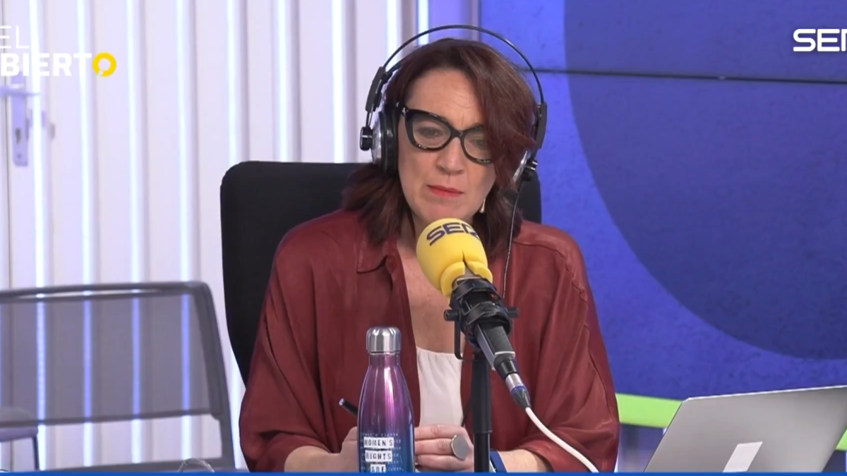 Cristina Monge en la noche electoral de Andalucía en la Ser