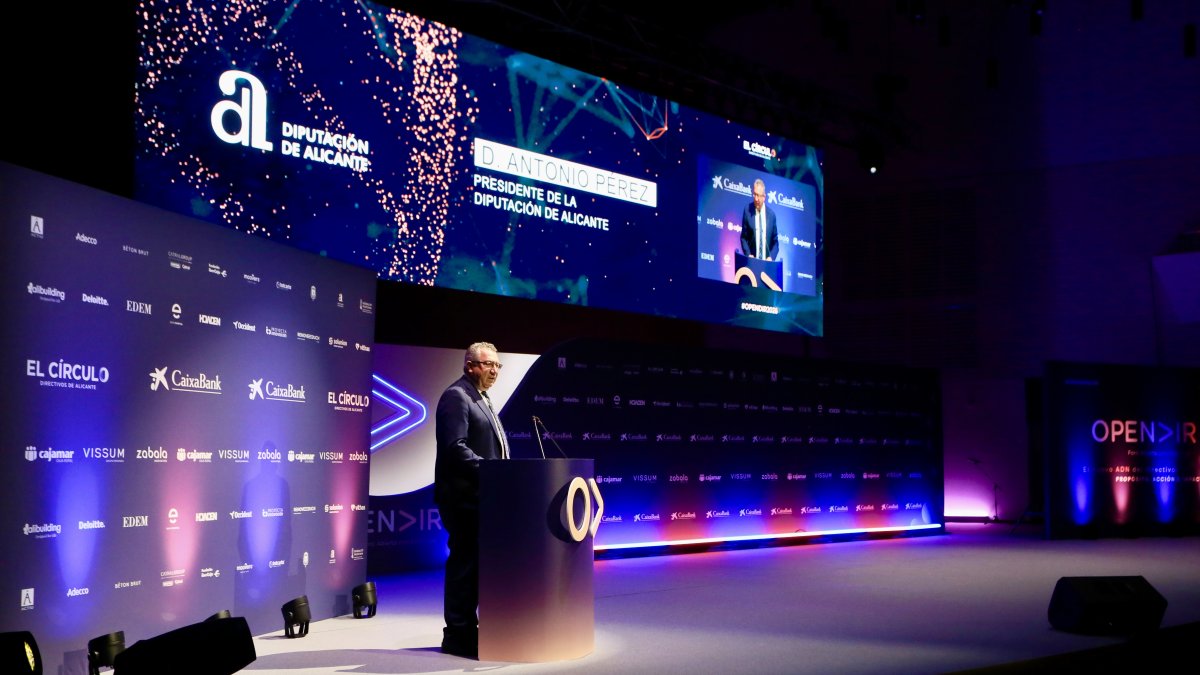 El presidente de la Diputación de Alicante, Toni Pérez, durante la inauguración de OPENDIR.
