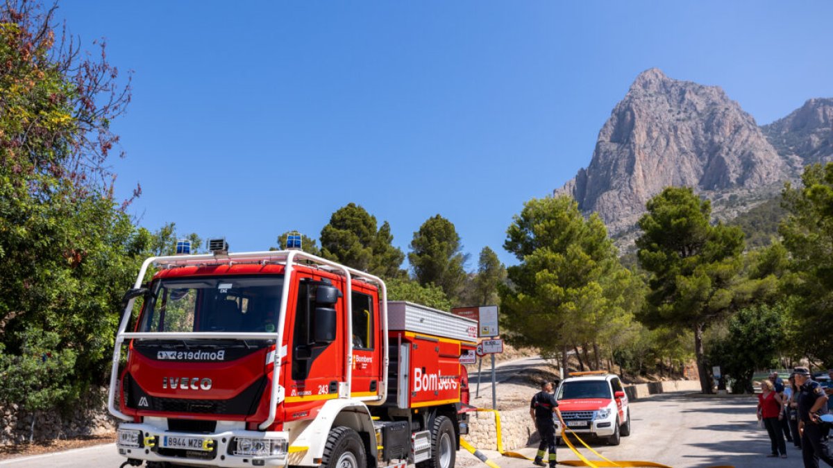 Camiones de bomberos en Finestrat.