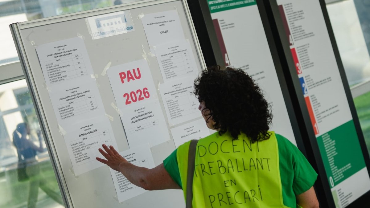 Arranca la PAU en la Comunitat Valenciana con los nervios habituales y el eco de la huelga en la enseñanza