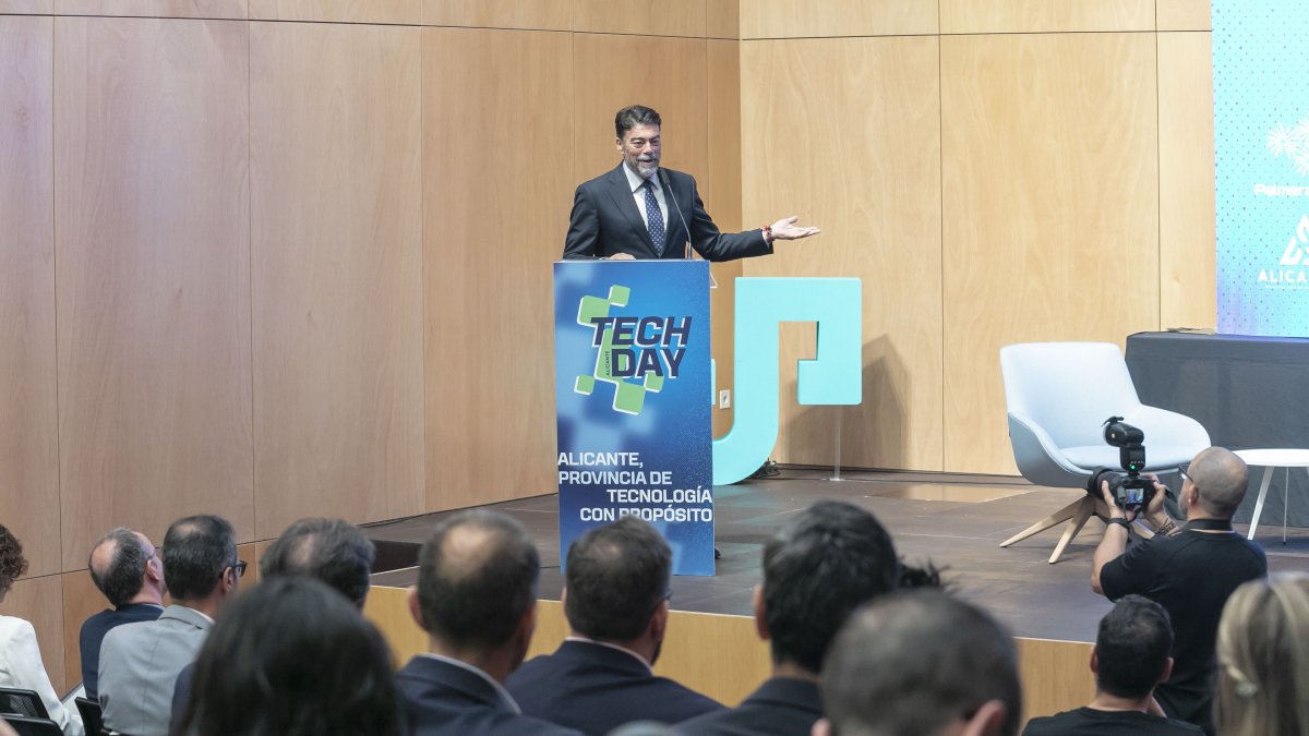 El alcalde de Alicante, en su intervención durante la inauguración de la segunda edición Tech Day.