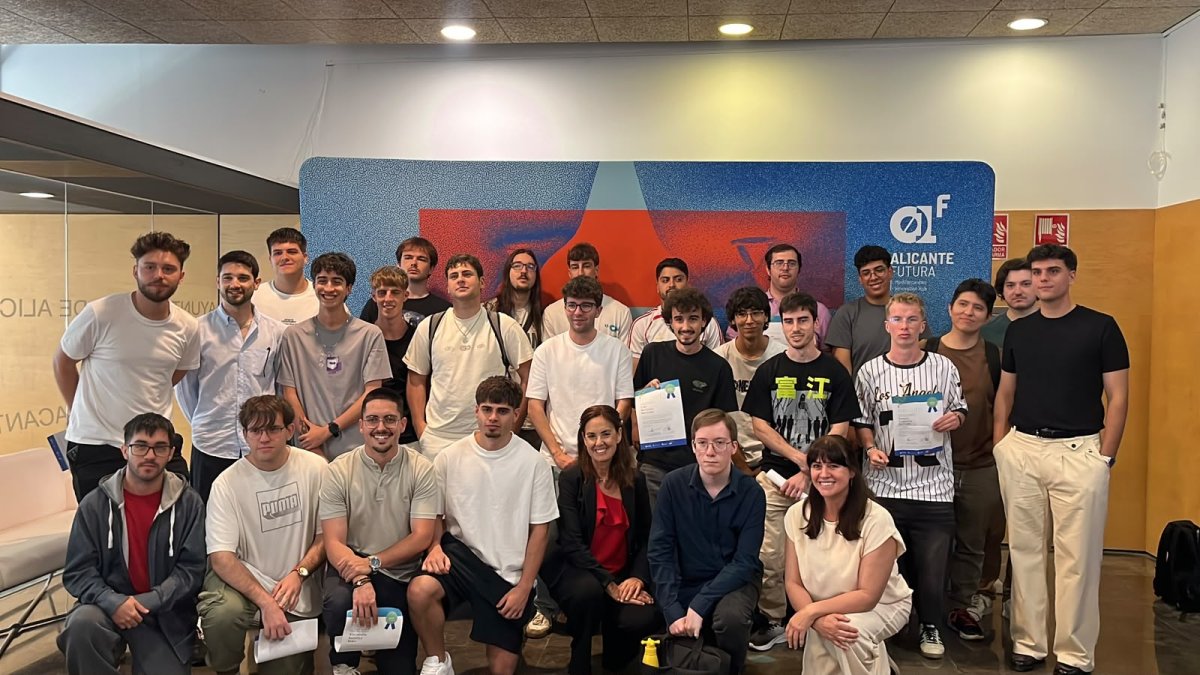 Los 29 jovenes participantes en esta edición de Alicante Futura Lab.