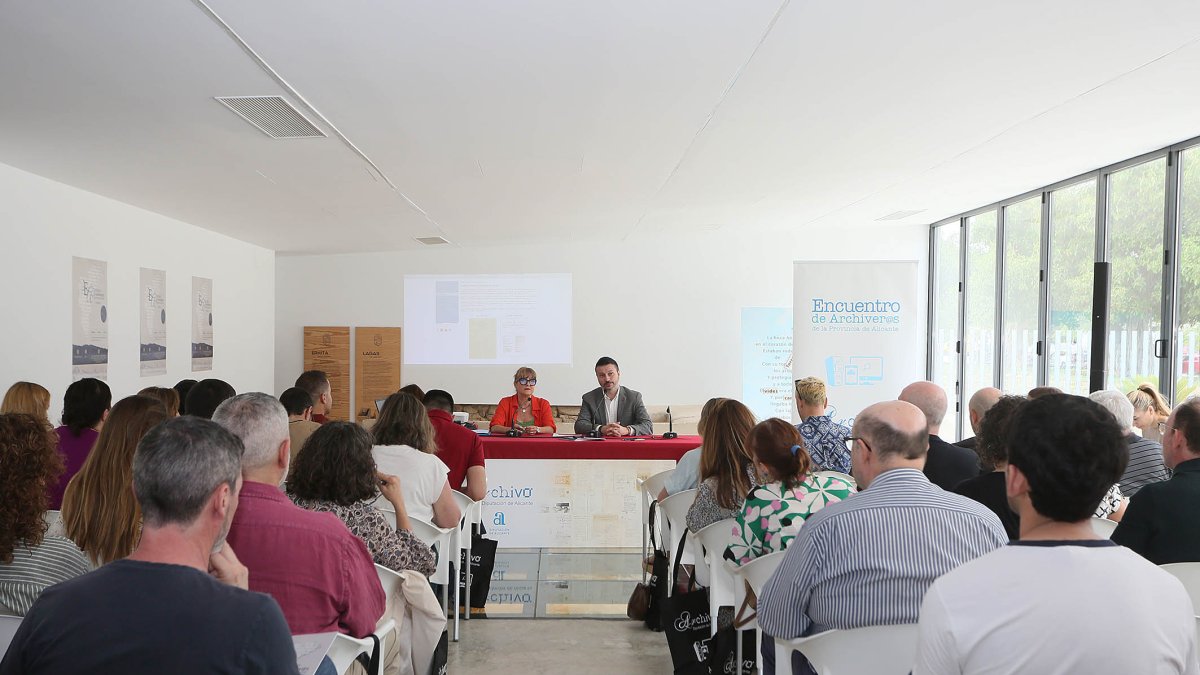 Imagen del XI Encuentro de los archiveros de la provincia de Alicante.