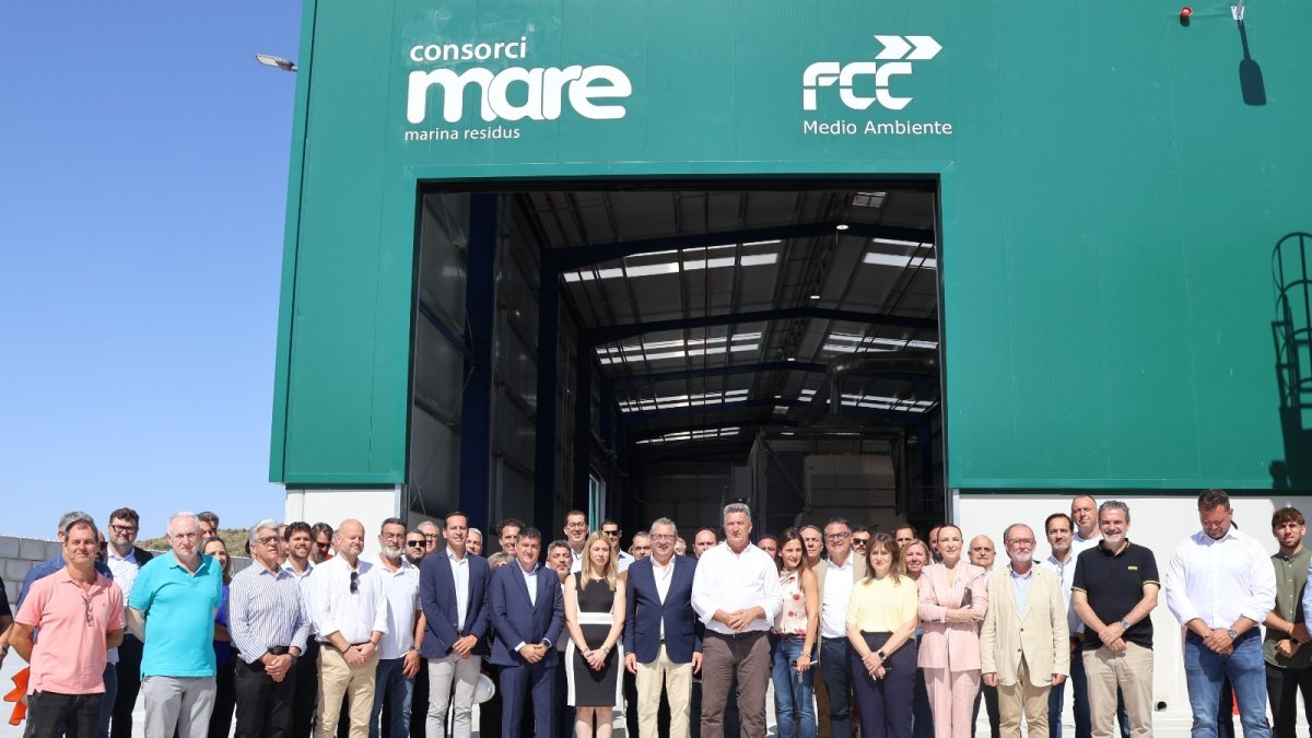 Presentación de la nuevo centro de tratamiento de voluminosos de Consorci Mare.