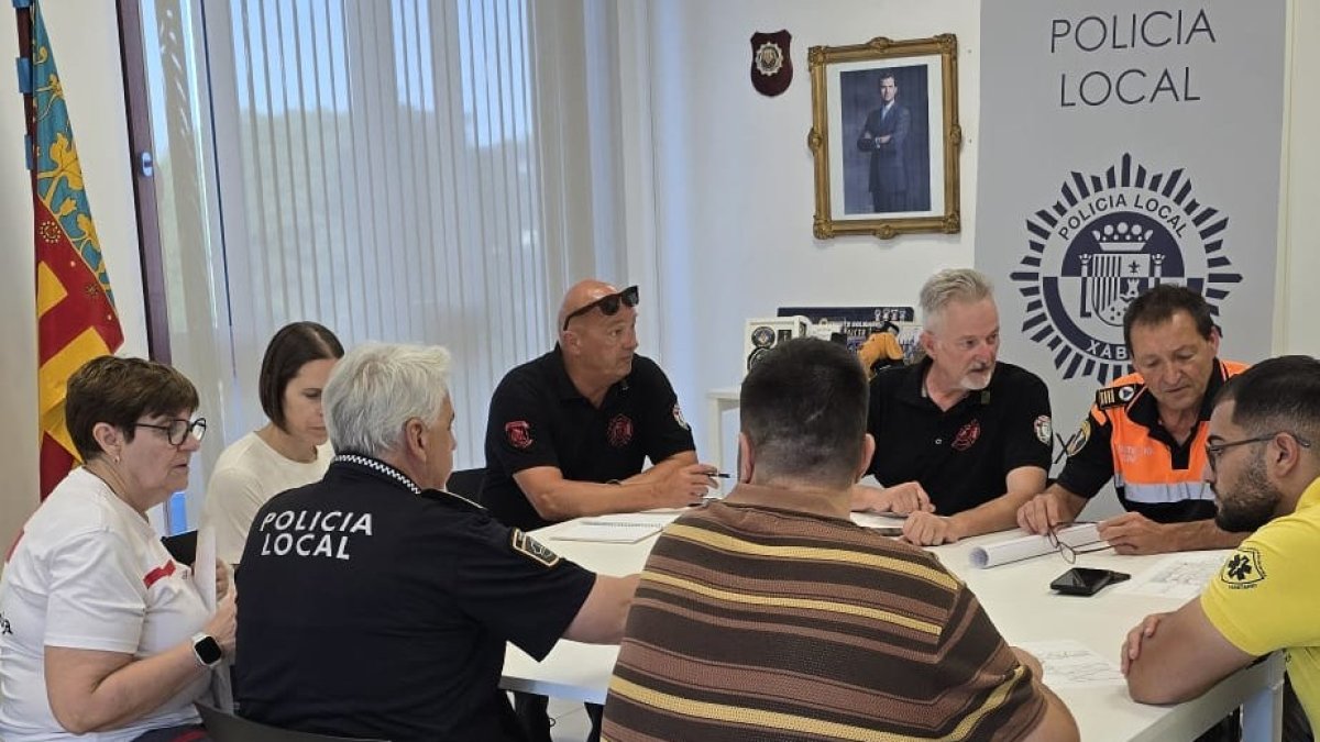 Reunión de coordinación para diseñar el operativo de la Nit de Sant Joan en Xàbia.