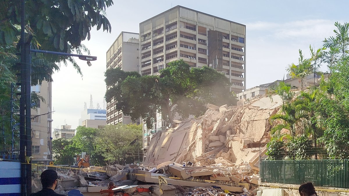 Edificio derrumbado tras los terermotos en Venezuela.