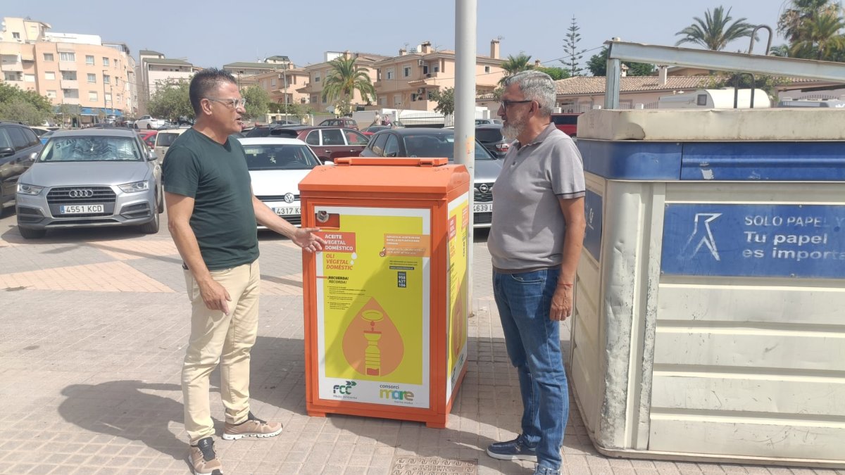 Uno de los contenedores del Consorci Mare en L'Alfàs del Pi
