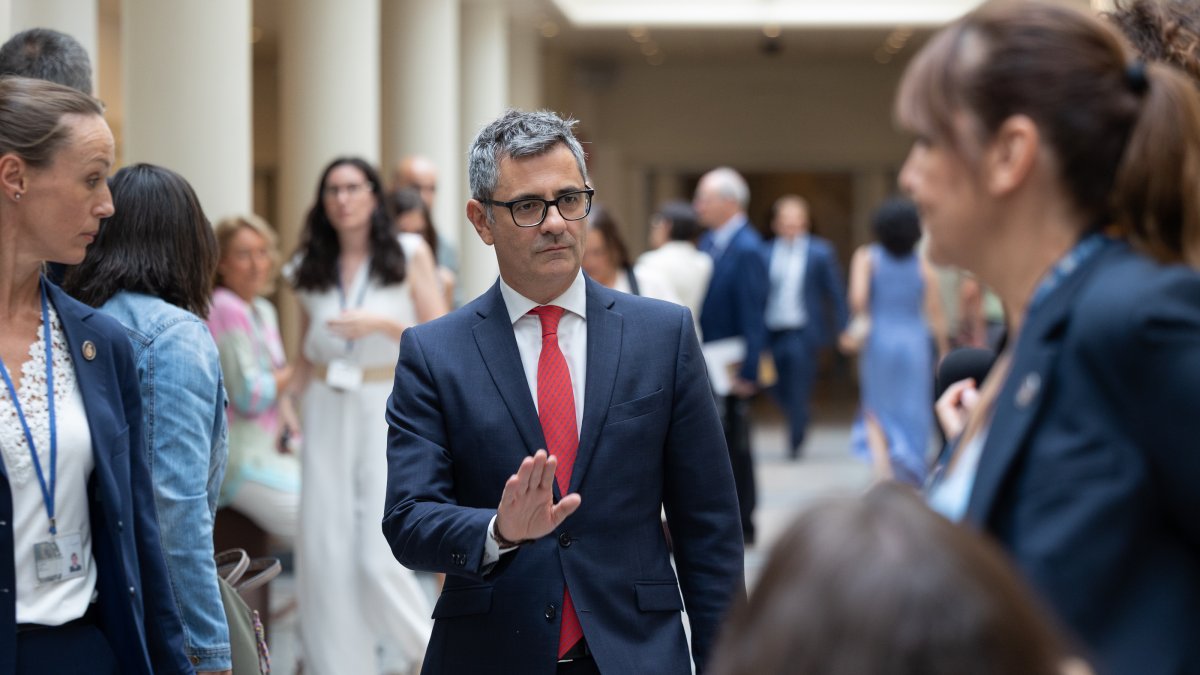 El ministro de la Presidencia, Justicia y Relaciones con las Cortes, Félix Bolaños, a su llegada a una sesión plenaria en el Senado 08/9/2026