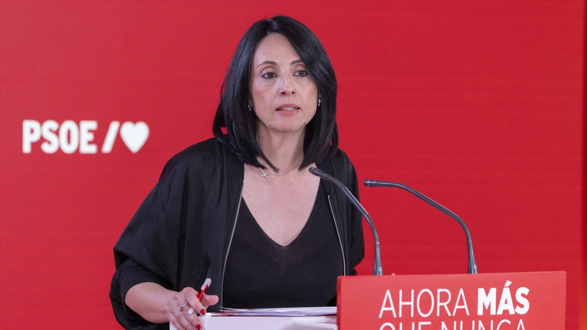 Rebeca Torró se apunta en la campaña contra la oposición