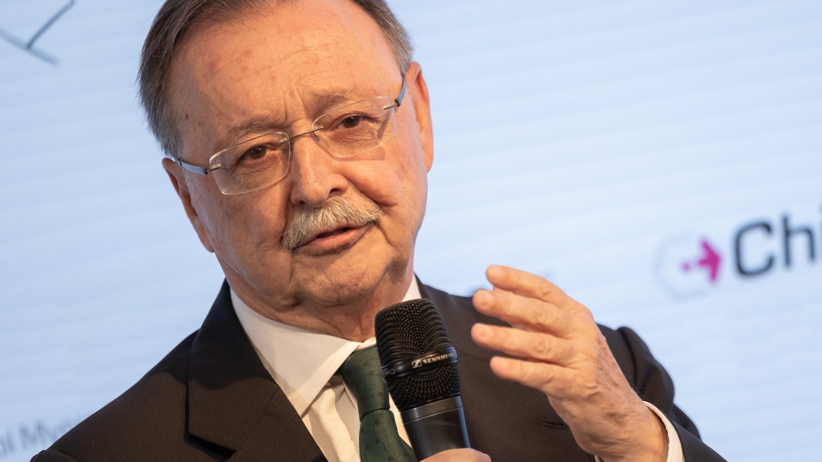 El presidente de Ceuta, Juan Jesús Vivas, durante un diálogo en el 'Forbes Económic Summit'.