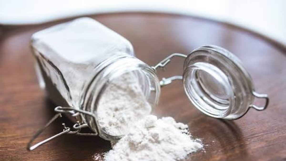 El bicarbonato de sodio es un compuesto alcalino con un pH básico