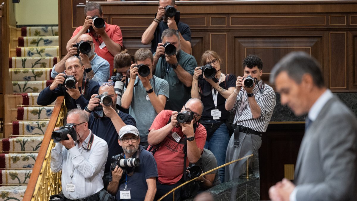 El presidente del Gobierno, Pedro Sánchez, durante una sesión plenaria, en el Congreso de los Diputados, a 2 de octubre de 2026