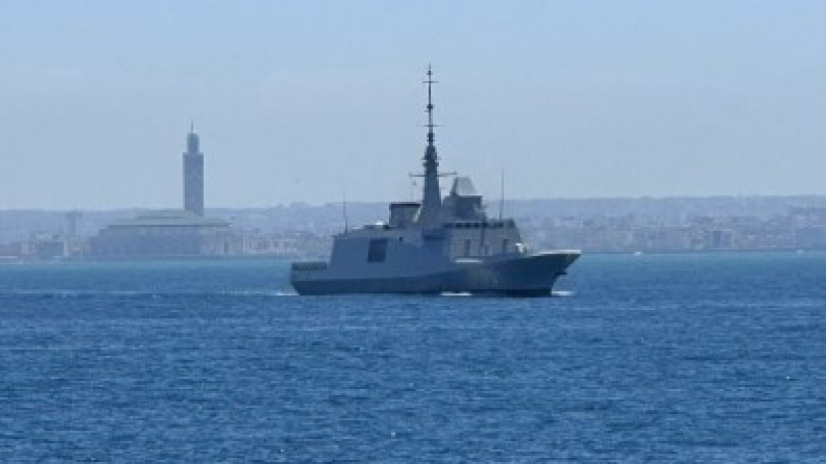 Una fragata de la Armada Real de Marruecos, similar a las que protagonizaron diversas incursiones en aguas territoriales de España frente a Ceuta
REMITIDA / HANDOUT por FUERZAS ARMADAS DE MARRUECOS
Fotografía remitida a medios de comunicación exclusivamente para ilustrar la noticia a la que hace referencia la imagen, y citando la procedencia de la imagen en la firma
11/5/2024