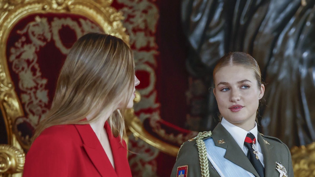 Leonor y Sofía, en el Día de la Hispanidad.