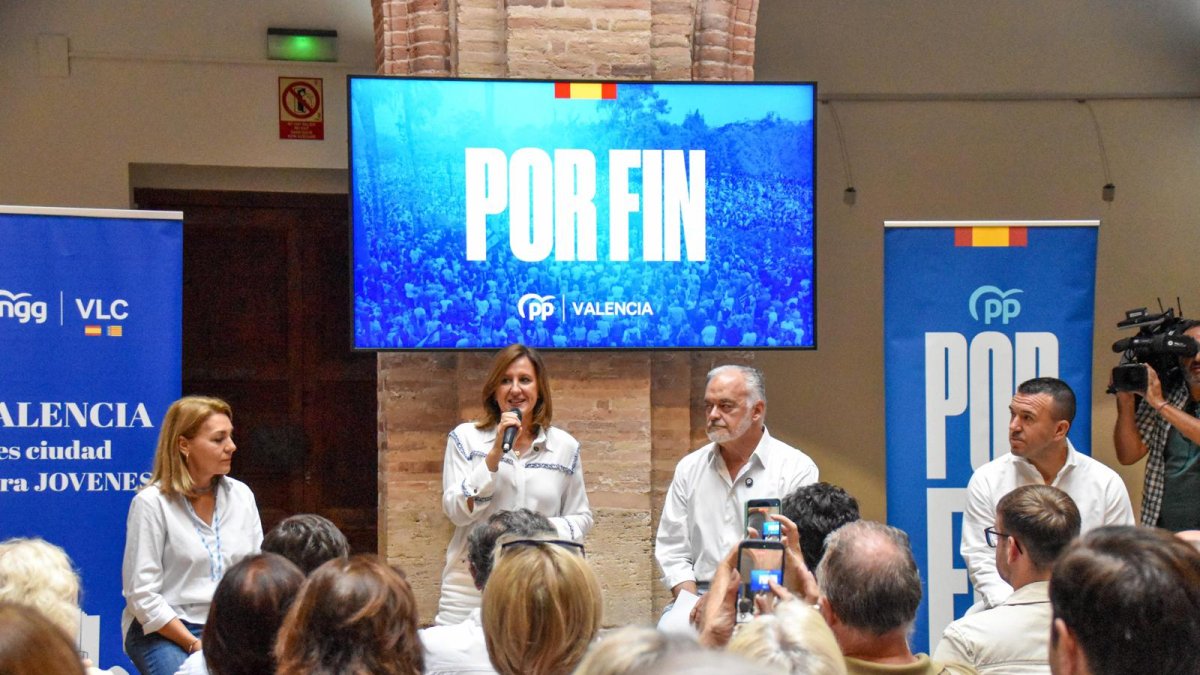 Catalá, Camarero, Mompó y González Pons en el acto del PP de Valencia