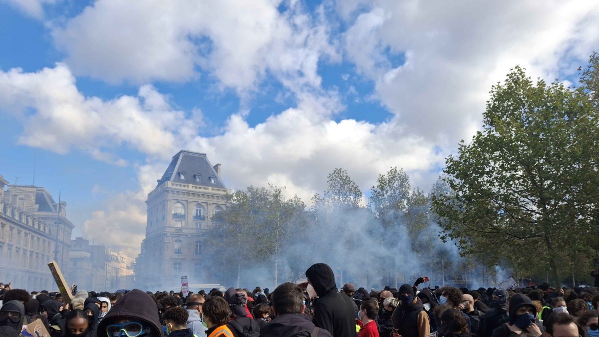París es un caos tras los incidentes iniciados este 17O