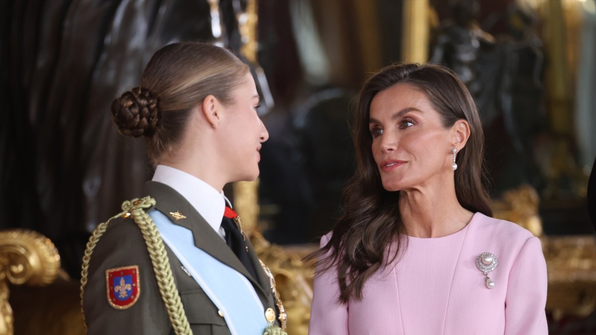 La Princesa Leonor y la Reina Letizia en la recepción de la Fiesta Nacional.