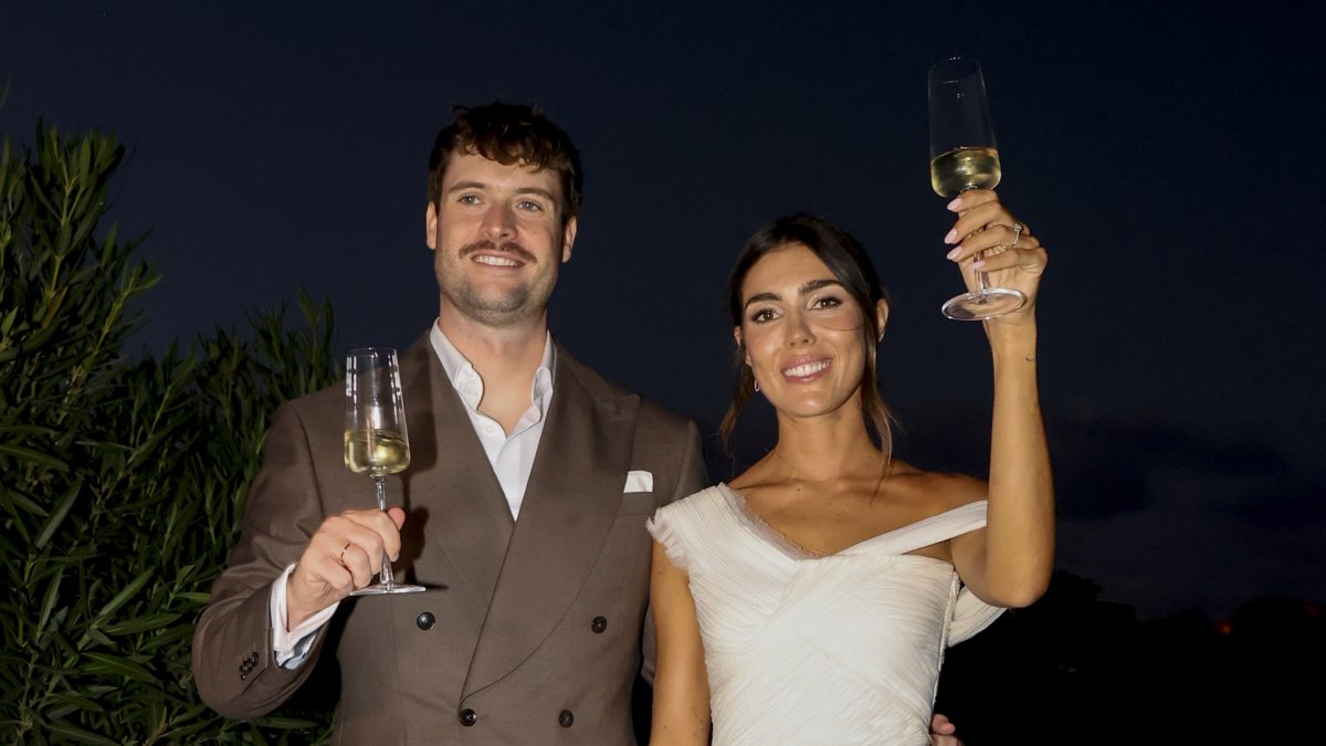 Anna Ferrer Padilla y Mario Cristóbal, durante su boda el pasado septiembre.