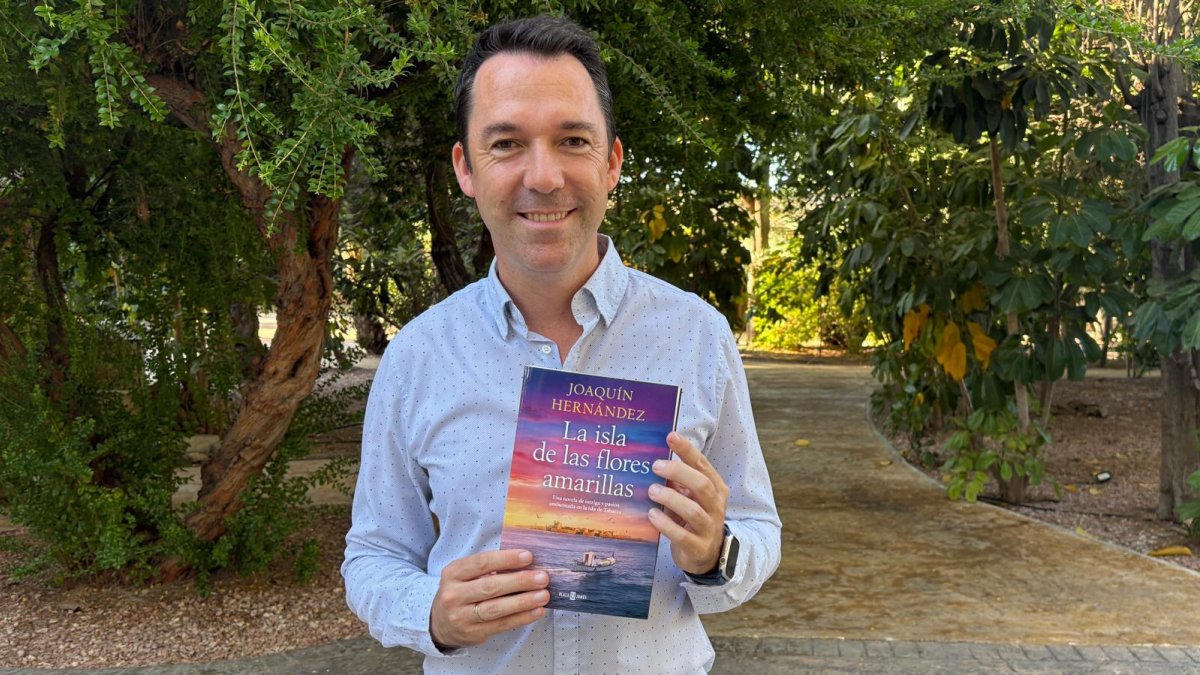 El escritor Joaquín Hernández