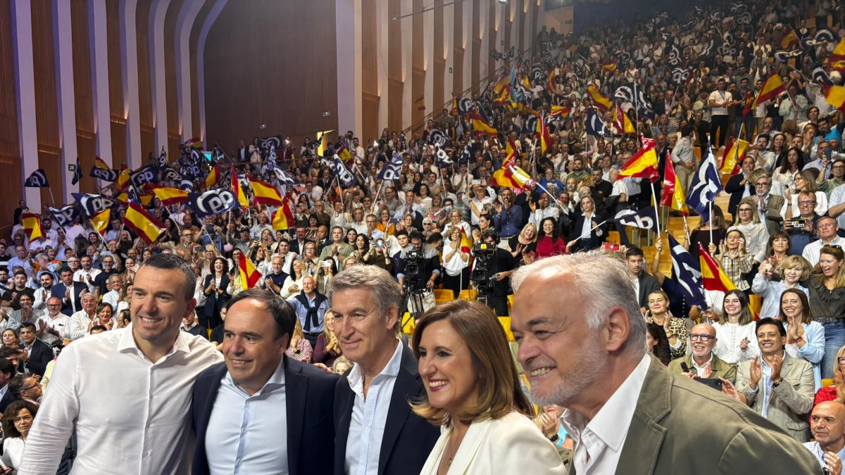 Mitin de Feijóo en Valencia