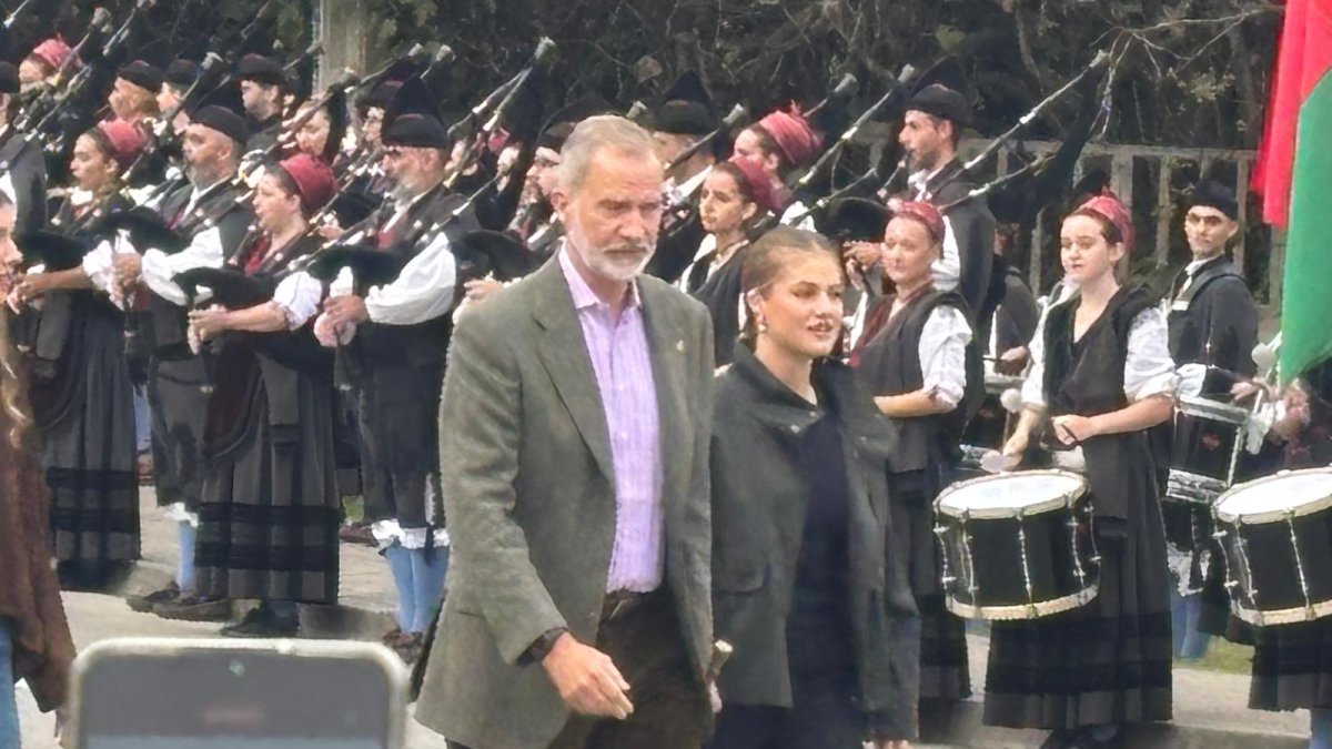 La familia real llega a Llanes