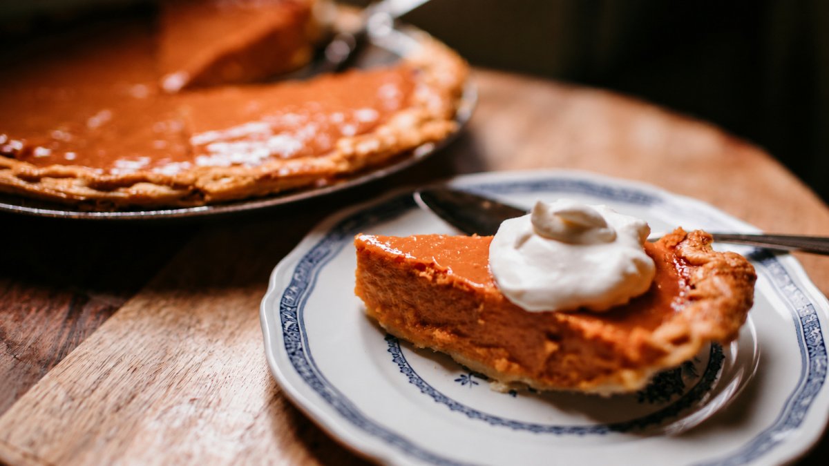 Una porción de tarta servida en un plato. Imagen de recurso.