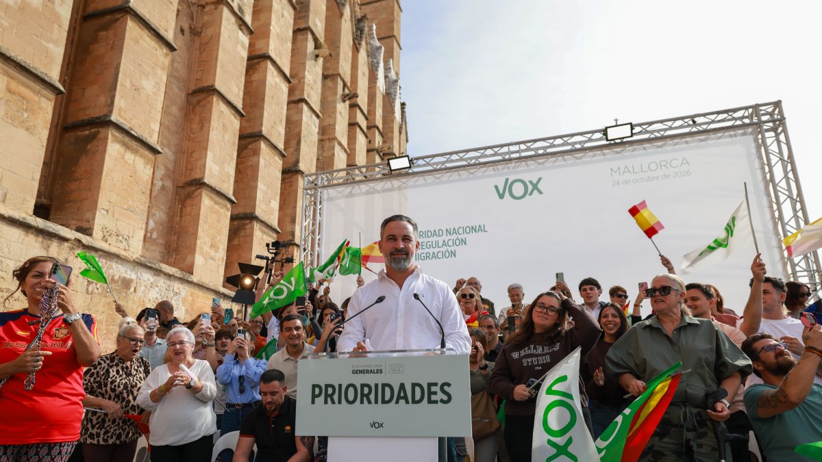 El presidente de Vox, Santiago Abascal, durante un acto público en el marco de la precampaña en Palma de Mallorca.