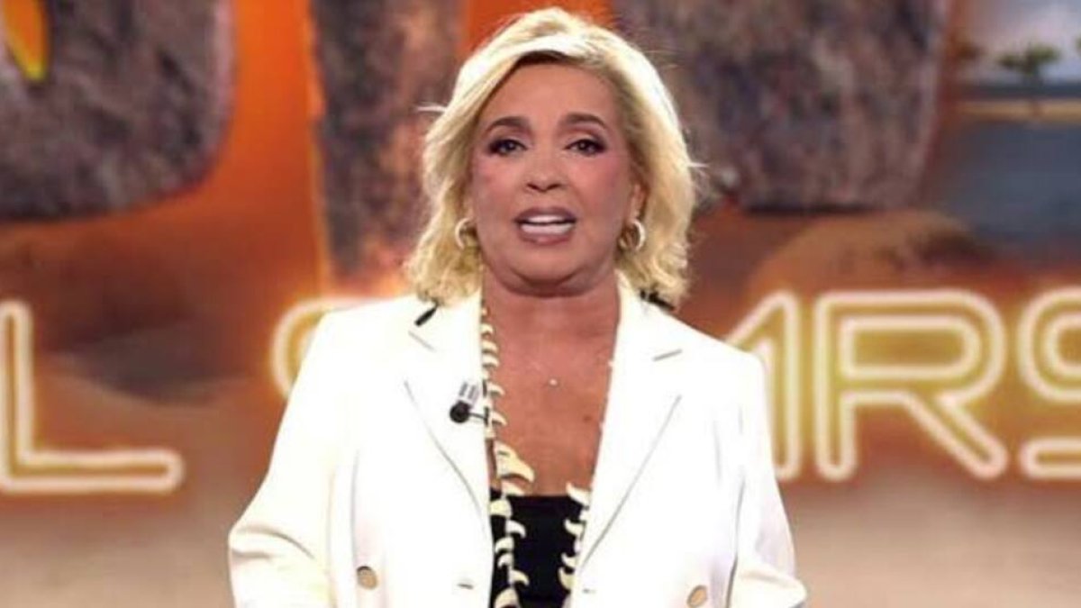 Carmen Borrego debutando como presentadora después de años como directora y colaboradora televisiva.