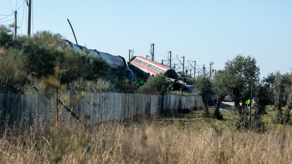 Uno de los trenes accidentados, a 28 de octubre de 2026, en Urda, Toledo.