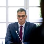 (Foto de ARCHIVO)
El presidente del Gobierno, Pedro Sánchez, durante un encuentro con los participantes de una reunión acerca del conflicto entre Palestina e Israel, en el Palacio de la Moncloa, a 13 de septiembre de 2024, en Madrid (España). Al encuentro, celebrado bajo el título 'Reunión de Madrid: por la aplicación de la solución de los dos Estados', han asistido ministros tanto árabes, pertenecientes al Grupo de contacto árabe-islámico para Gaza, como europeos para consensuar medidas para impulsar el diálogo y la paz en Oriente Medio y hablar sobre cómo hacer efectiva dicha solución.

A. Pérez Meca / Europa Press
13 SEPTIEMBRE 2024;PARTICIPANTES;REUNION;CONFLICTO;PALESTINA;ISRAEL
13/9/2024