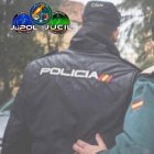 Un Policía Nacional y un Guardia Civil