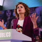 La vicesecretaria general del PSOE, secretaria general del PSOE de Andalucía y candidata a la Presidencia de la Junta de Andalucía, María Jesús Montero, durante un acto de campaña por el 17M en el Colegio Mayor La Asunción . A 26 de abril de 2026 en Córdoba (Andalucía, España). El secretario general del PSOE y presidente del Gobierno, Pedro Sánchez, y la vicesecretaria general del PSOE, secretaria general del PSOE de Andalucía y candidata a la Presidencia de la Junta de Andalucía, María Jesús Montero, han participado en un acto de campaña por el 17M.

Madero Cubero / Europa Press
26/4/2026