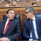 Albares y Bolaños llegan al día límite fijado por el Supremo