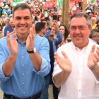 Pedro Sánchez y Juan Espadas