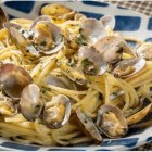 Espaguetis con almejas o a la vongole