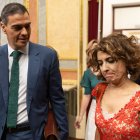 El presidente del Gobierno, Pedro Sánchez, y la vicepresidenta primera y ministra de Hacienda, María Jesús Montero.