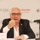 Manuel Castells.