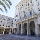 Fachada principal de la Audiencia Provincial de Sevilla.